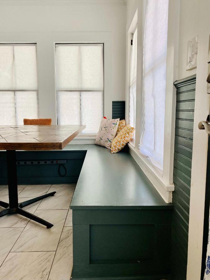 Private Room Downtown - Full House Access Lafayette Luaran gambar